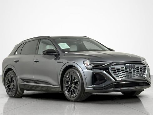 Used 2024 Audi Q8 e-tron Prestige w/ Prestige Package AWD/4WD image 7