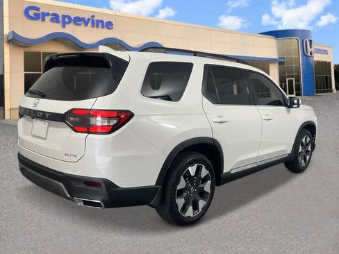 New 2026 Honda Pilot Elite image 5