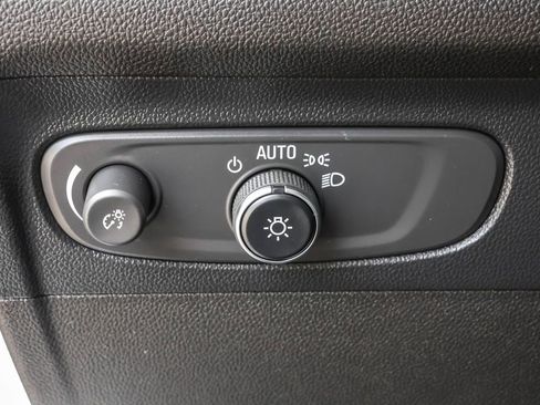 Used 2022 Buick Envision Essence w/ Sport Touring Package AWD/4WD image 20