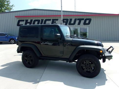 Used 2016 Jeep Wrangler Sport image 2