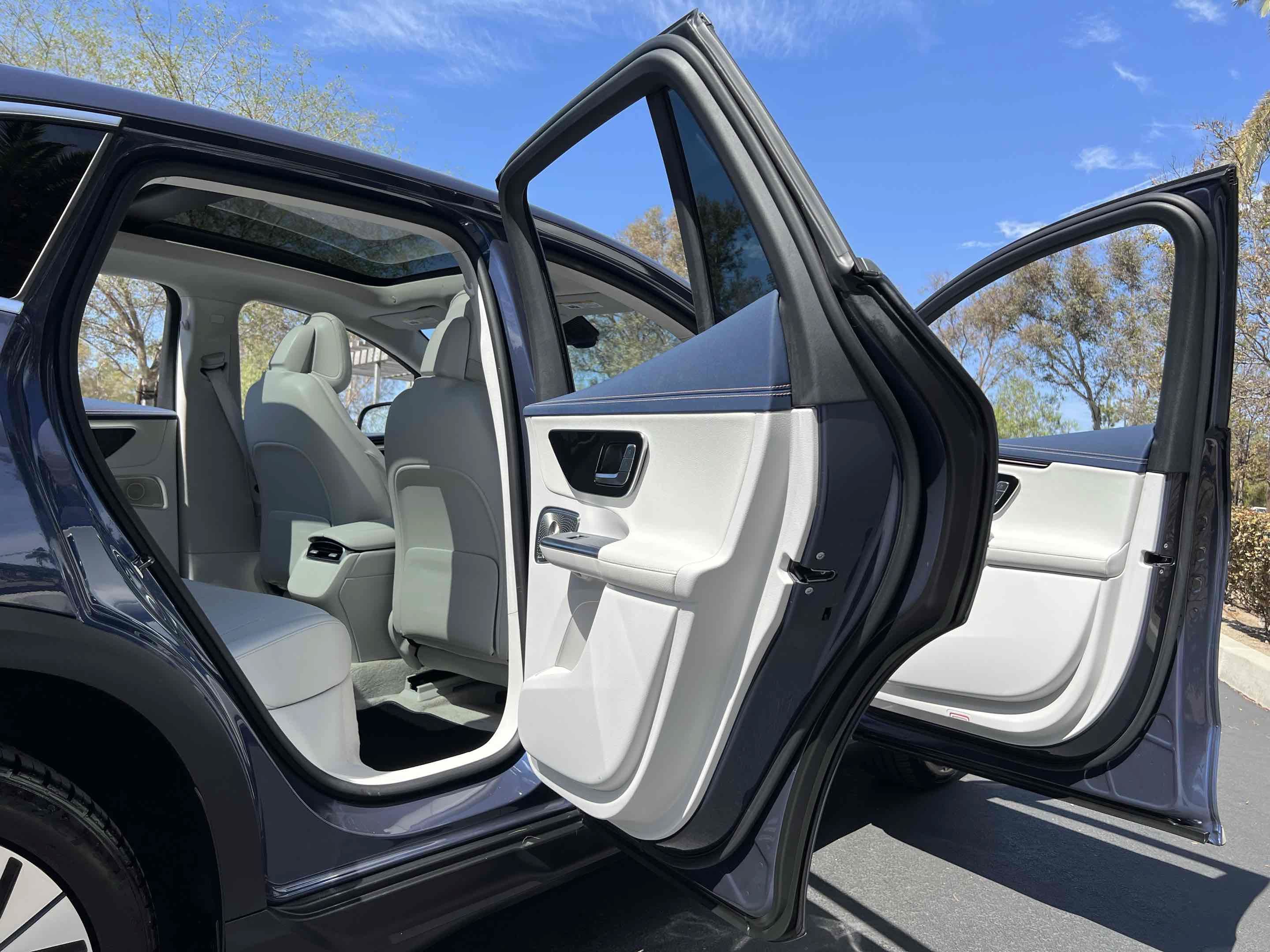 Used 2023 Mercedes-Benz EQE 350+ SUV w/ Exclusive Trim Package image 58