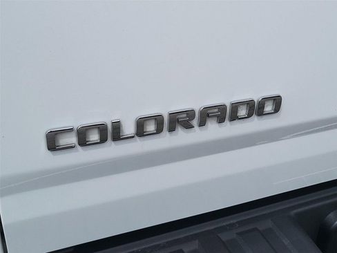 Used 2017 Chevrolet Colorado LT image 20