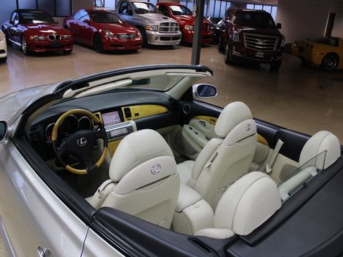 Used 2002 Lexus SC 430 Convertible image 38