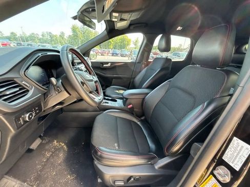 Used 2025 Ford Escape ST-Line Select AWD/4WD image 7