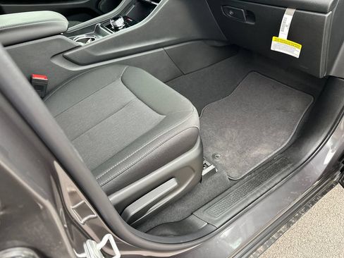 New 2026 Jeep Grand Cherokee Laredo RWD image 37