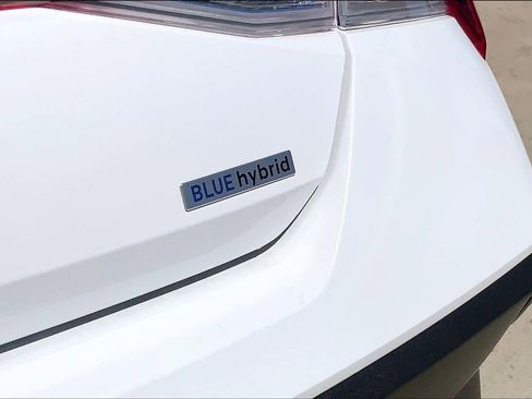 Used 2025 Hyundai Elantra Hybrid FWD image 10