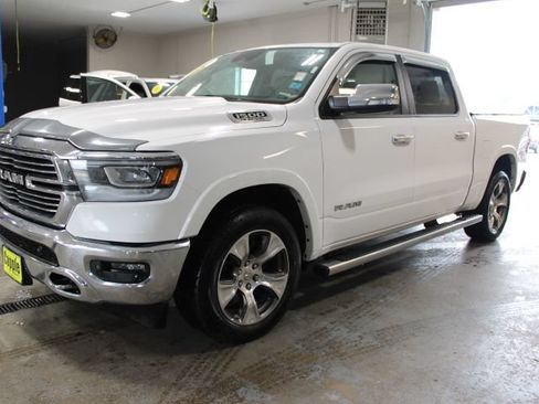 Used 2021 RAM 1500 Laramie AWD/4WD image 3