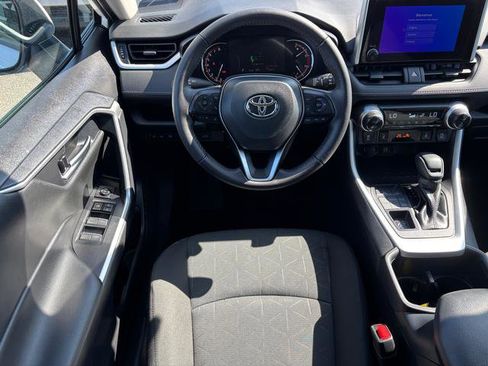 Used 2025 Toyota RAV4 XLE w/ Convenience Package AWD/4WD image 18
