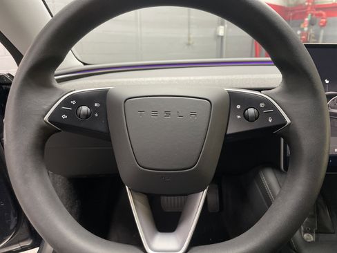 Used 2025 Tesla Model 3 Long Range image 17