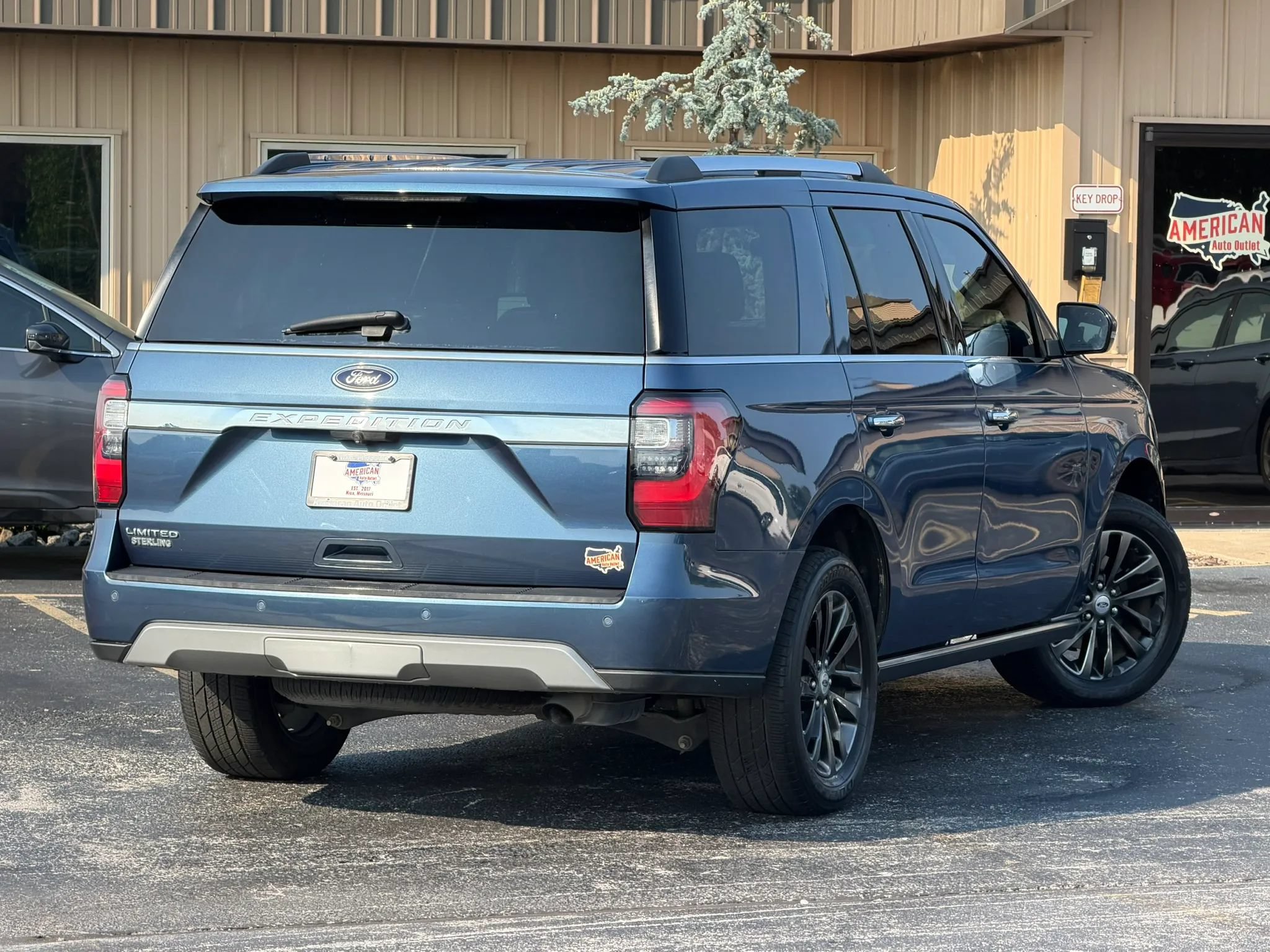 Used 2019 Ford Expedition Limited RWD image 50