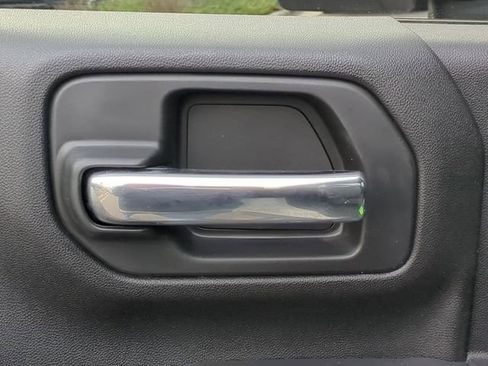 Used 2024 Chevrolet Silverado 2500 Custom w/ Custom Value Package image 29