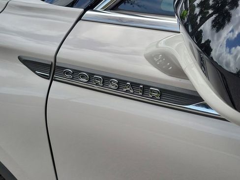 Certified 2022 Lincoln Corsair FWD image 8