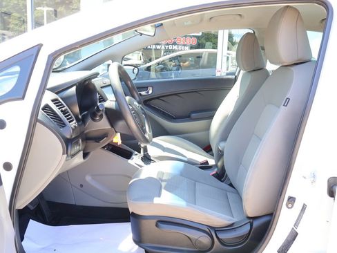 Used 2014 Kia Forte LX w/ Popular Package FWD image 11