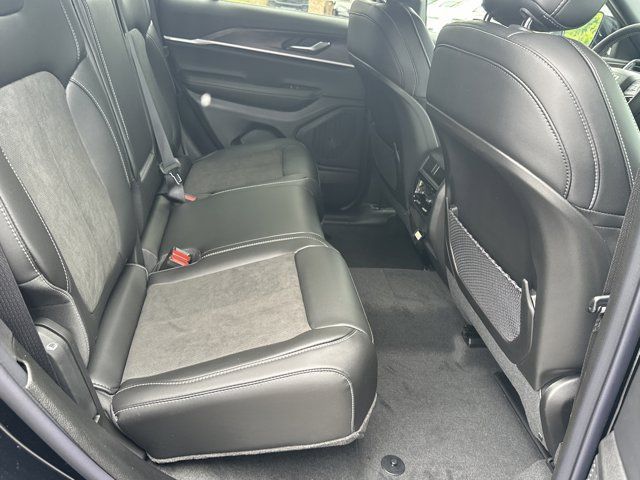 New 2026 Jeep Grand Cherokee Altitude RWD image 15