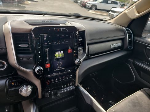 Used 2021 RAM 1500 Laramie image 21