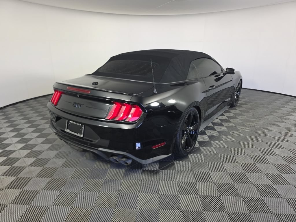 Used 2021 Ford Mustang GT Premium w/ Black Accent Package RWD image 5