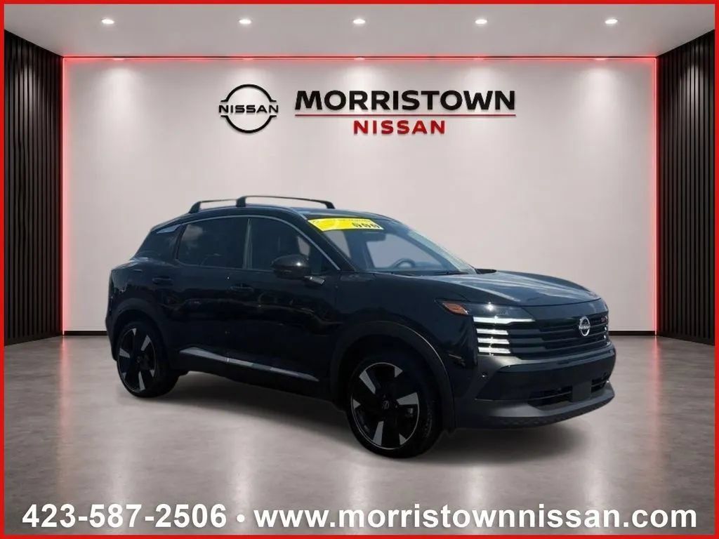 Used 2026 Nissan Kicks SR w/ Cold Weather Package AWD/4WD image 1