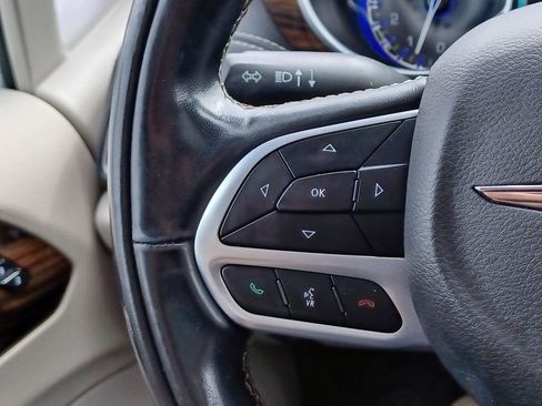 Used 2022 Chrysler Pacifica Limited image 21