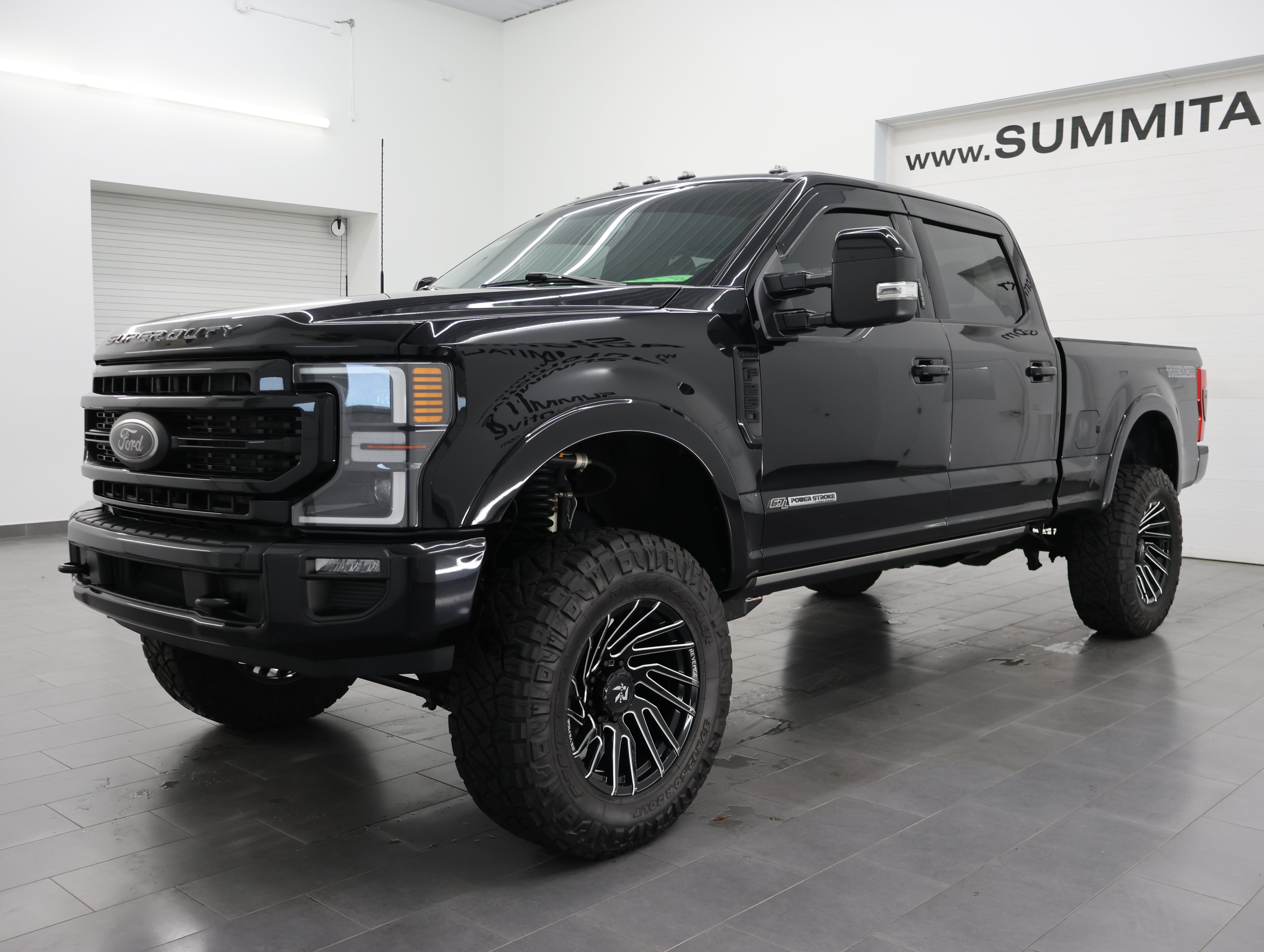 Used 2022 Ford F250 Lariat w/ Tremor Off-Road Package AWD/4WD image 7