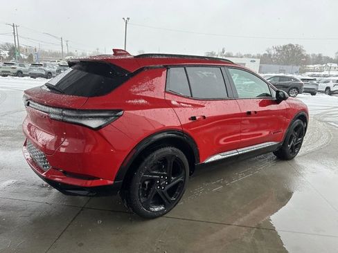 Certified 2024 Chevrolet Equinox EV RS image 9