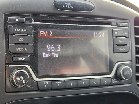 Used 2016 Nissan Juke S image 4