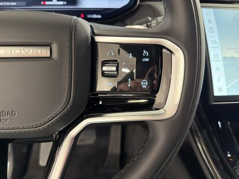 New 2025 Land Rover Range Rover Sport SE image 13
