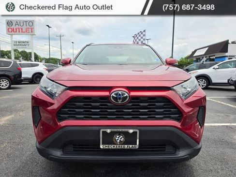 Used 2021 Toyota RAV4 LE AWD/4WD image 12