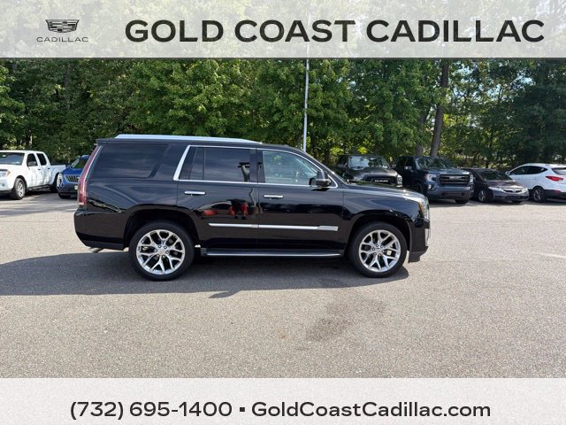 Used 2018 Cadillac Escalade Luxury AWD/4WD image 4