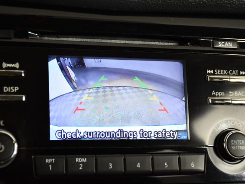 Used 2015 Nissan Rogue S AWD/4WD image 27