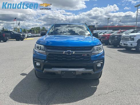Used 2021 Chevrolet Colorado Z71 AWD/4WD image 2