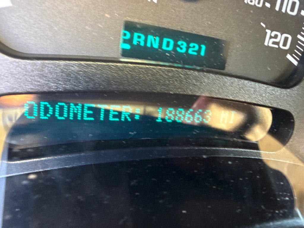 Used 2003 Chevrolet Suburban LS w/ LS Preferred Equipment Group RWD image 17