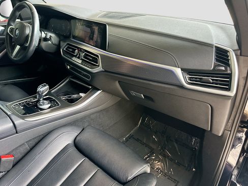 Used 2022 BMW X5 sDrive40i w/ M Sport Package RWD image 30