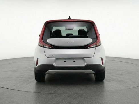 Used 2025 Kia Soul LX w/ LX Technology Package image 7