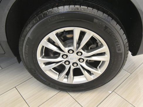 Used 2020 Cadillac XT5 Premium Luxury image 10