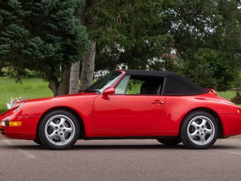 Used 1995 Porsche 911 Carrera RWD image 16