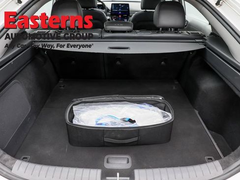 Used 2020 Hyundai Ioniq Limited image 14