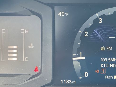 Certified 2025 Toyota Tacoma SR5 w/ SR5 Upgrade Package image 38