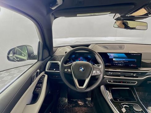 Used 2024 BMW X5 xDrive50e w/ Premium Package image 23