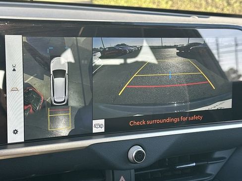 Used 2025 Toyota Crown Signia image 16