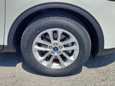Used 2022 Ford Escape SE w/ Cold Weather Package AWD/4WD image 7