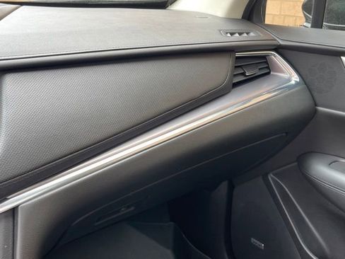 Used 2019 Cadillac XT5 Luxury AWD/4WD image 25