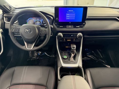 Used 2024 Toyota RAV4 XSE w/ Weather Package AWD/4WD image 11