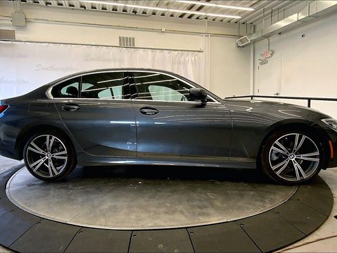 Used 2022 BMW 330i xDrive Sedan w/ Driving Assistance Package AWD/4WD image 7