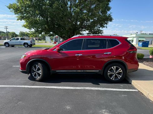 Used 2017 Nissan Rogue SL w/ SL Premium Package AWD/4WD image 2