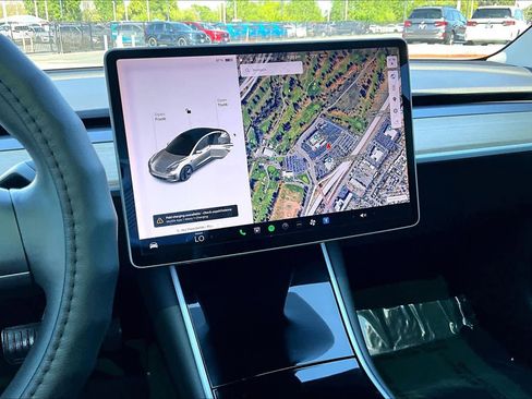 Used 2020 Tesla Model 3 Standard Range Plus image 6