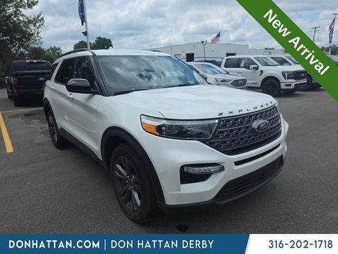 Used 2023 Ford Explorer XLT w/ Equipment Group 202A AWD/4WD image 2