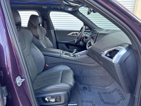 Used 2024 BMW XM AWD/4WD image 16