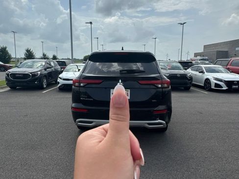Used 2024 Mitsubishi Outlander SEL FWD image 6
