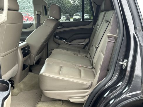 Used 2018 Chevrolet Tahoe LT RWD image 16