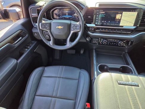 Used 2025 Chevrolet Silverado 2500 High Country w/ High Country Premium Package image 14
